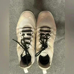 Nike Air Max Axis Sneakers white  Black Lace Up Comfort Mesh Running Shoes